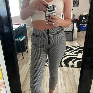 UO gingham pants🤍
